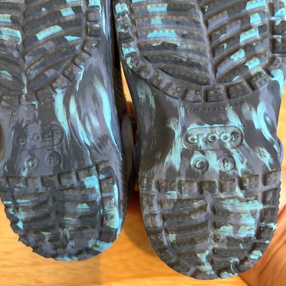 Crocs Blue Tie Dye Clogs Size C8 - Picture 8 of 9